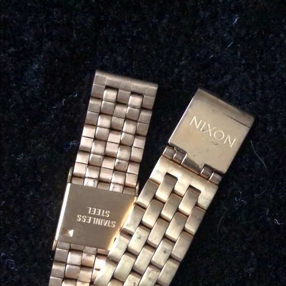 Nixon watch small - Picture 2 of 2